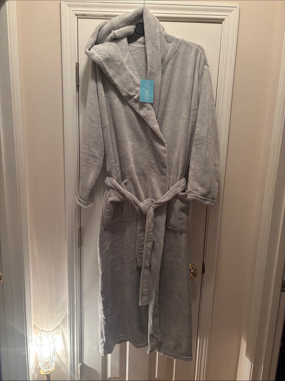 NWT Alexander Del Ross Plush Soft Hooded Gray Bath Robe with Belt and Pockets